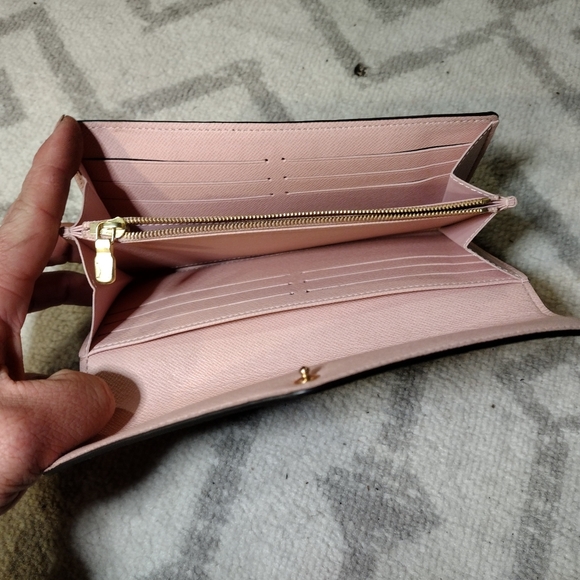 Louis Vuitton wallet - Picture 8 of 8